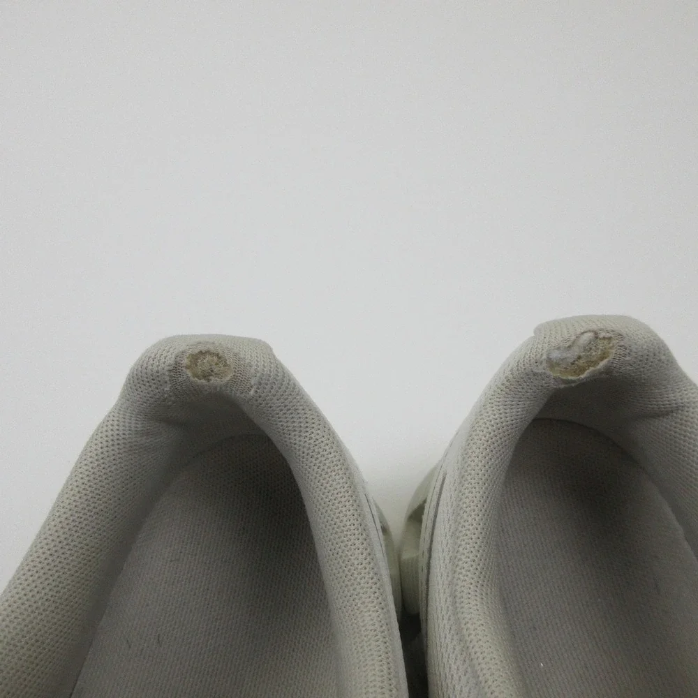 On Cloud Shoes Womens Size 9 White CloudTec Running Sneakers Athletic Cushioned